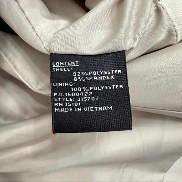 Jones New York M cream round collar hip length‎ rain coat - Picture 6 of 7